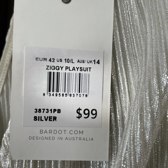 BRAND NEW ROMPER - Picture 3 of 4